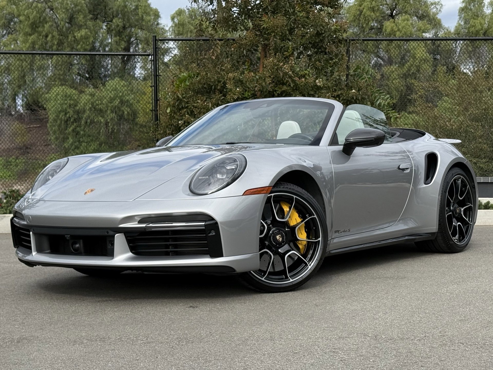 Certified 2022 Porsche 911 Turbo S image 1