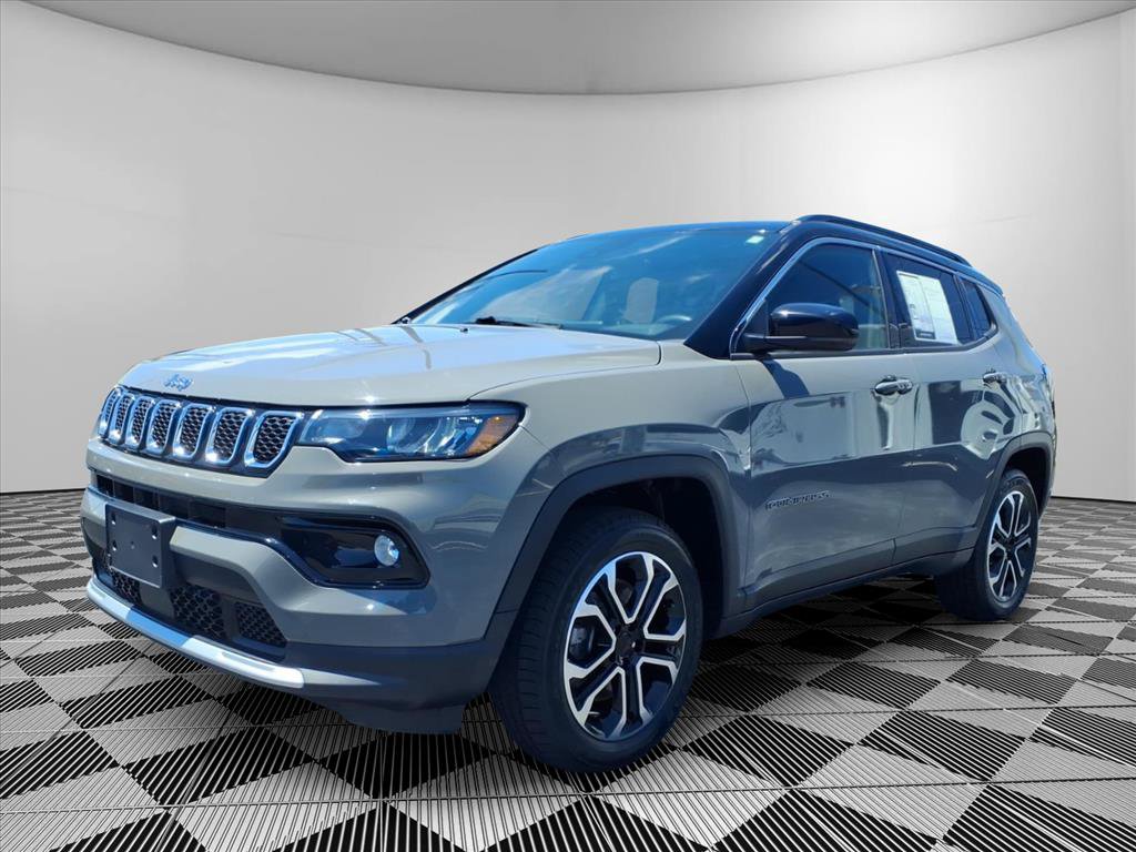 Used 2023 Jeep Compass Limited AWD/4WD image 23