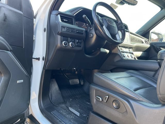 Certified 2022 GMC Yukon Denali w/ Denali Premium Package RWD image 23