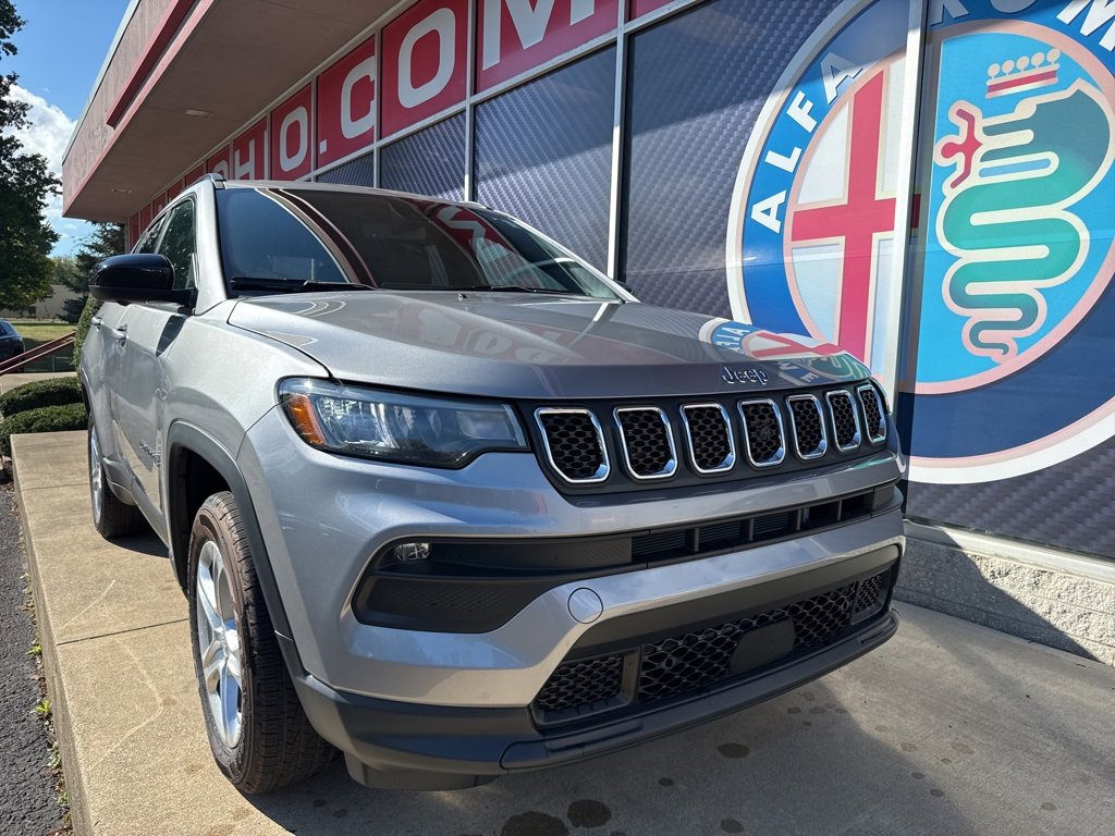 Used 2023 Jeep Compass Latitude w/ Convenience Group