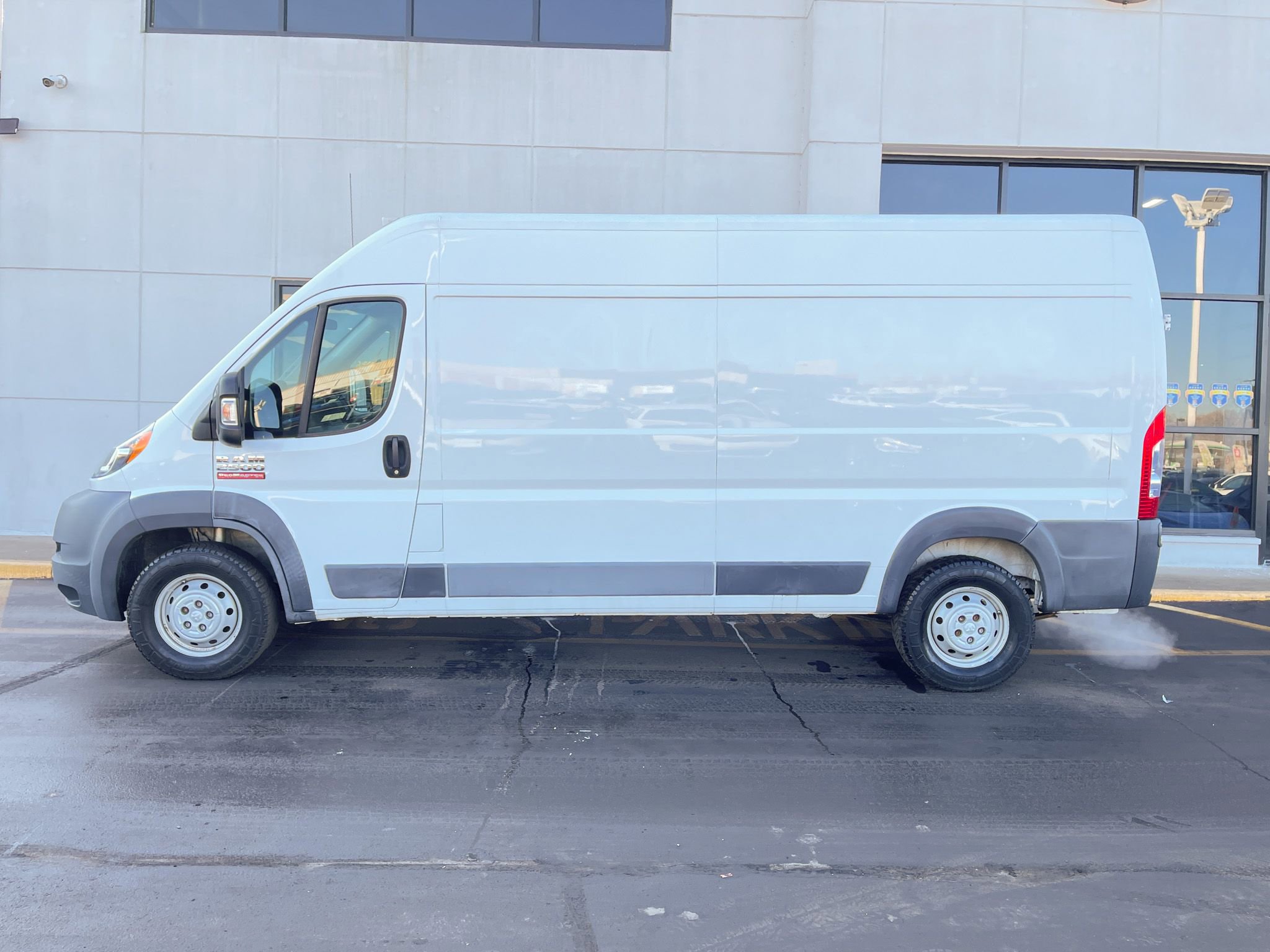 Used 2017 RAM ProMaster 2500 FWD image 6