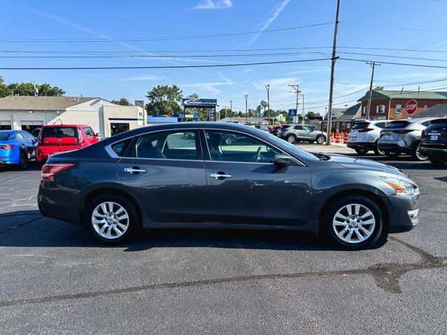 Used 2013 Nissan Altima 2.5 S FWD image 9