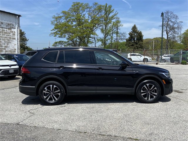 Used 2024 Volkswagen Tiguan S image 5