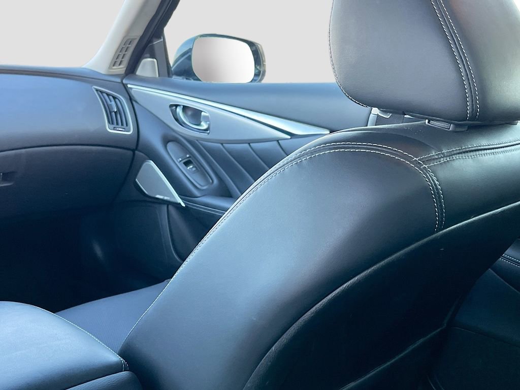 Used 2024 INFINITI Q50 Luxe w/ Cargo Package RWD image 24
