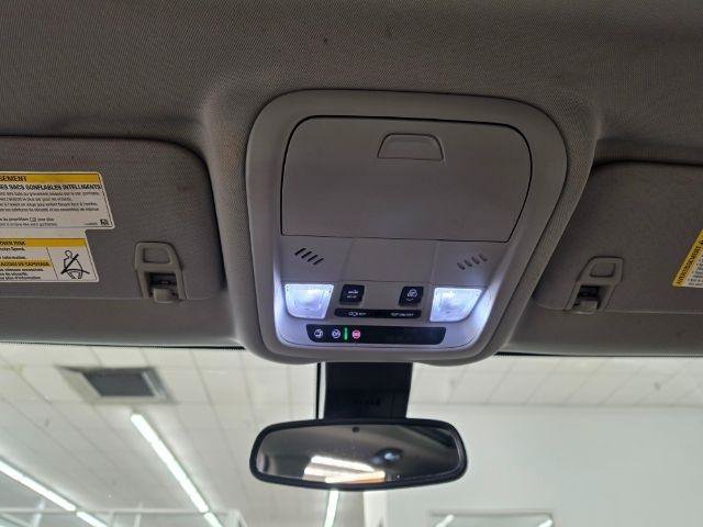 Used 2020 GMC Terrain SLE w/ Driver Convenience Package FWD image 29