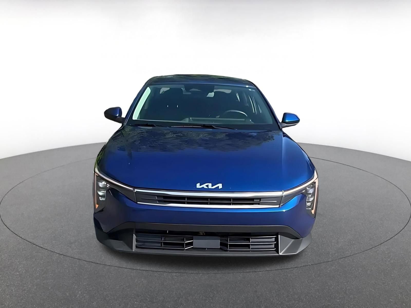 Used 2025 Kia K4 FWD image 3