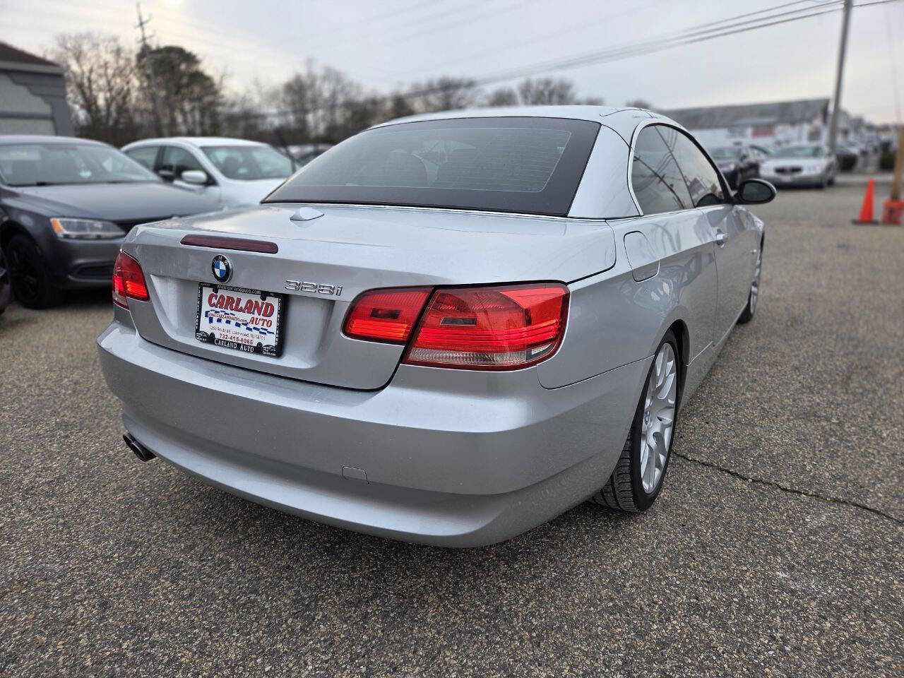 Used 2008 BMW 328i Convertible image 7