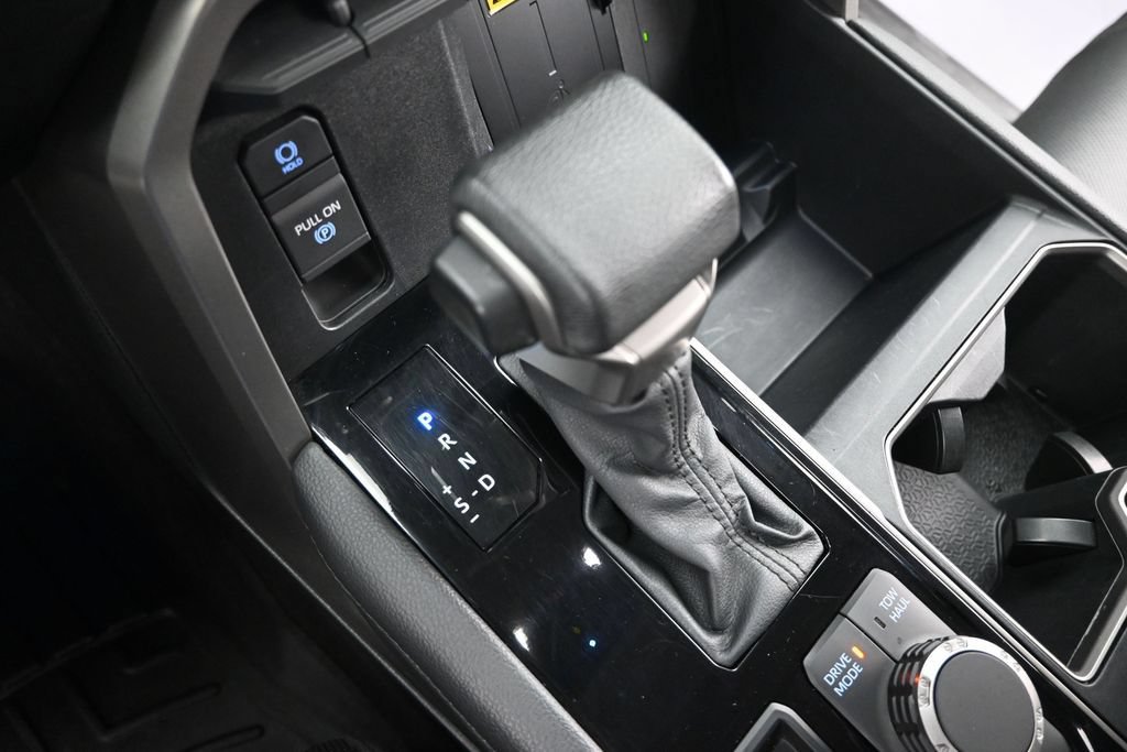 Used 2024 Toyota Tundra Limited w/ Power Package AWD/4WD image 32