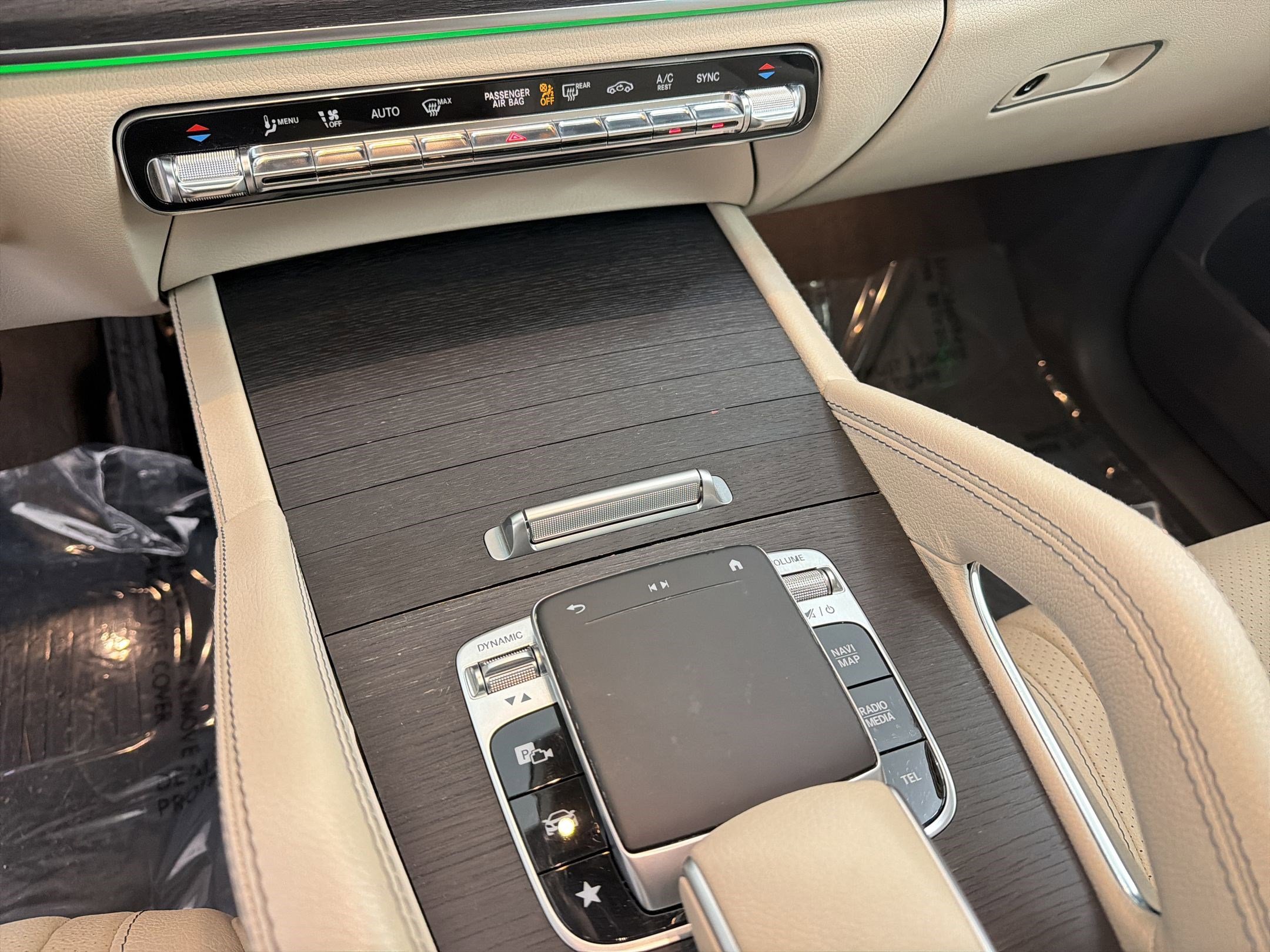 Used 2020 Mercedes-Benz GLE 350 4MATIC image 16