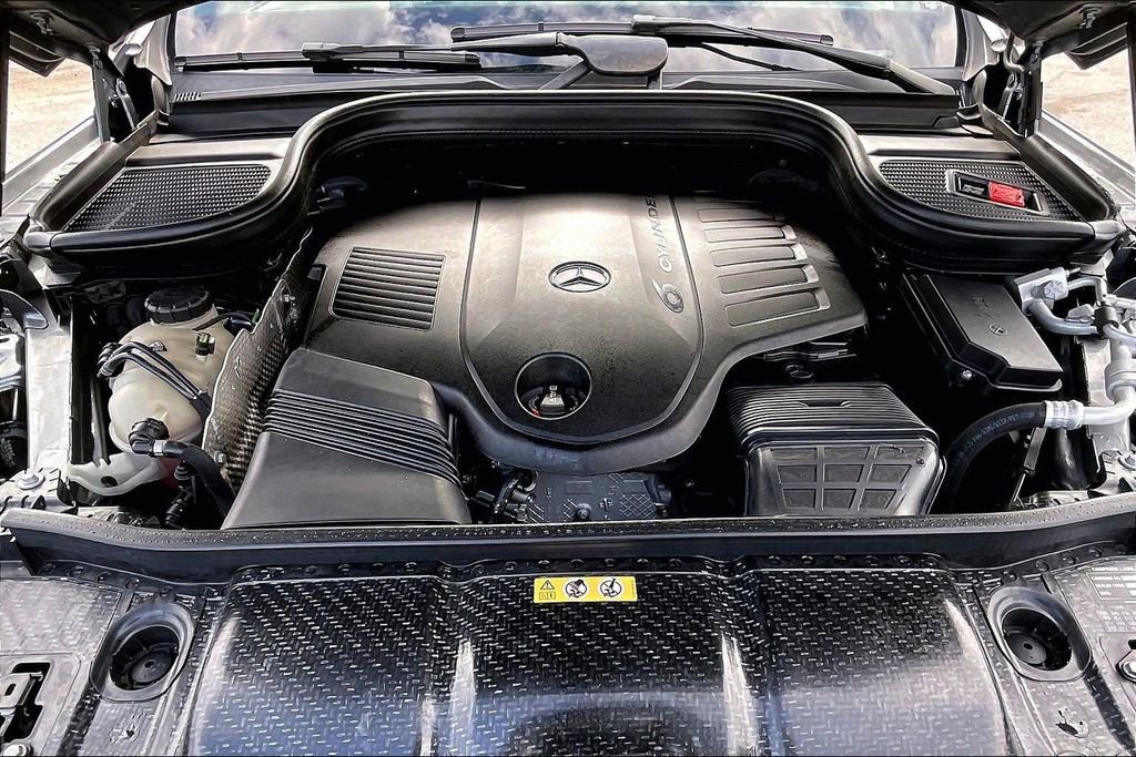 Used 2021 Mercedes-Benz GLS 450 4MATIC image 31