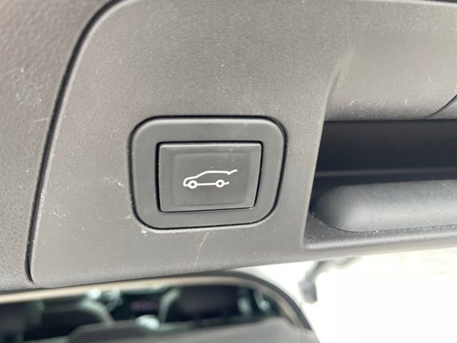 Used 2023 Buick Envision Essence w/ Technology Package I image 47