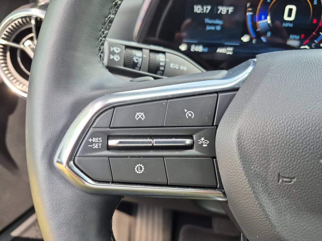 Used 2025 Chevrolet Equinox LT AWD/4WD image 21