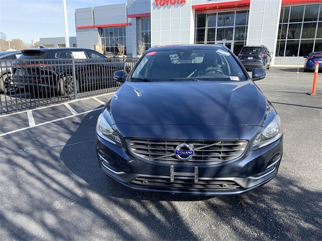 Used 2015 Volvo V60 T5 Premier w/ Convenience Package image 3