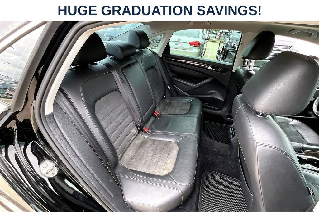 Used 2014 Volkswagen Passat TDI SEL Premium FWD image 33