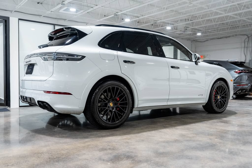 Used 2021 Porsche Cayenne GTS AWD/4WD image 33