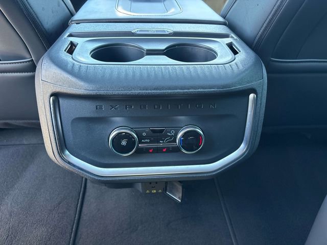 Used 2025 Ford Expedition Platinum w/ Stealth Performance Package image 13