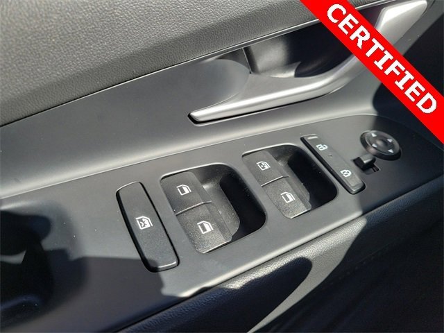 Certified 2025 Hyundai Elantra SEL image 14