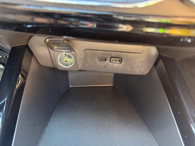 Used 2024 Chevrolet Trax ACTIV w/ Driver Confidence Package FWD image 19