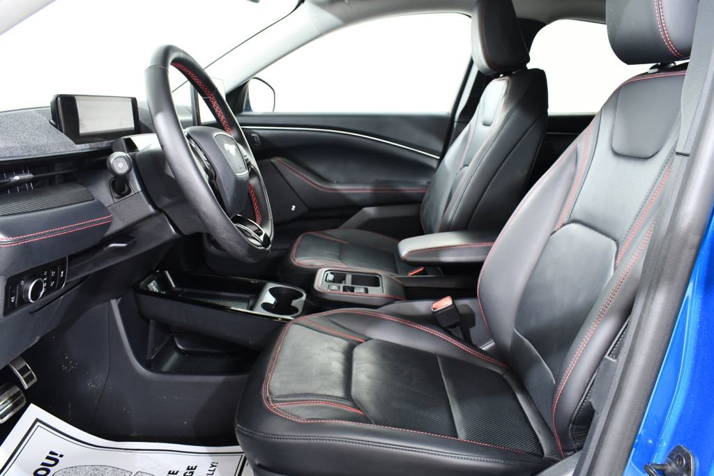 Used 2025 Ford Mustang Mach-E Premium w/ Sport Appearance Package image 6