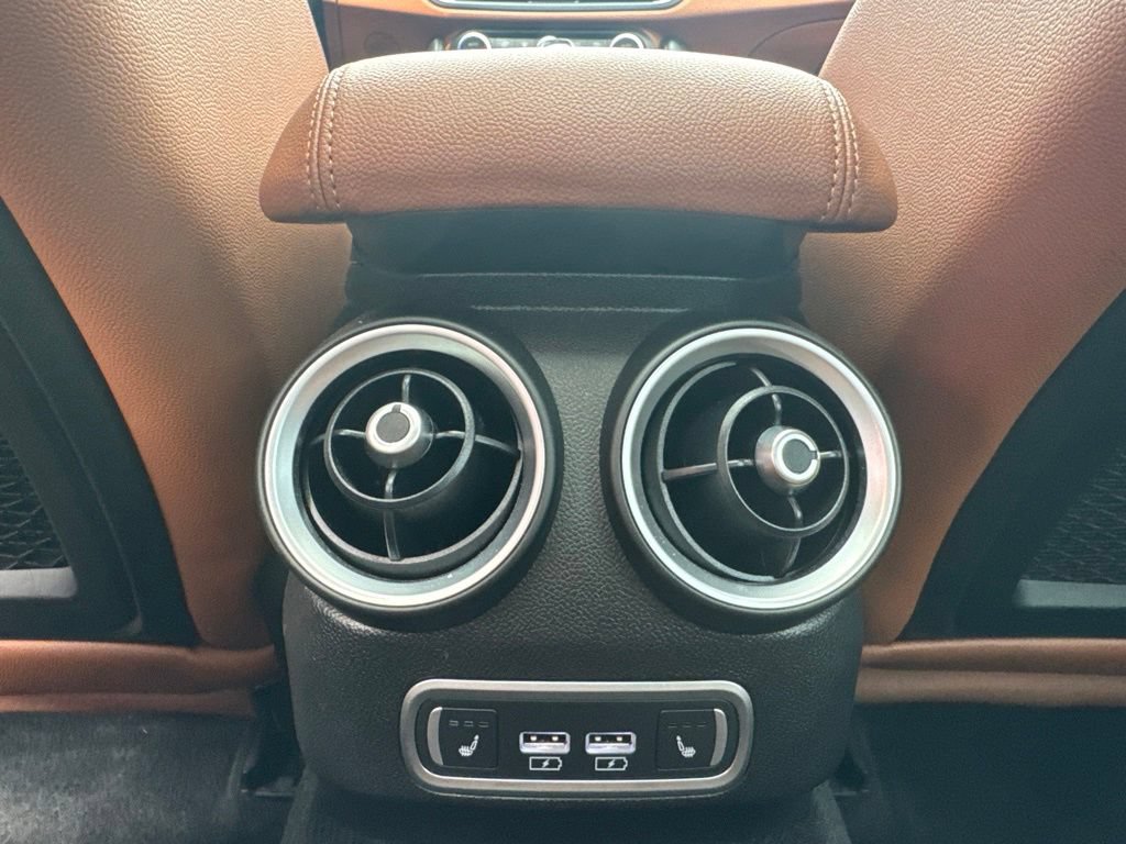 Used 2019 Alfa Romeo Giulia AWD image 56