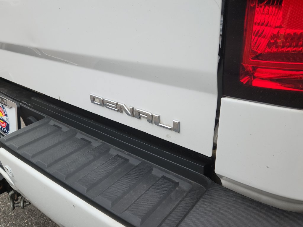 Used 2015 GMC Sierra 3500 Denali w/ Duramax Plus Package AWD/4WD image 13