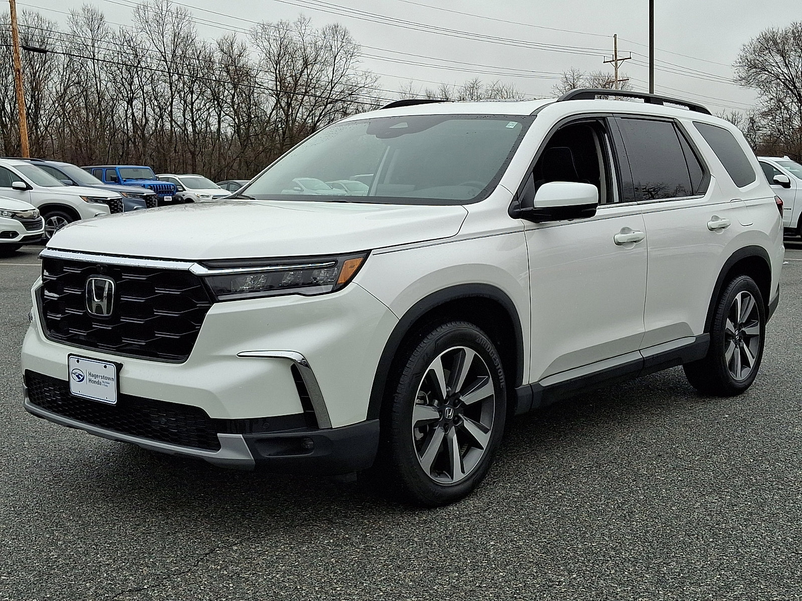 Used 2024 Honda Pilot Elite image 3