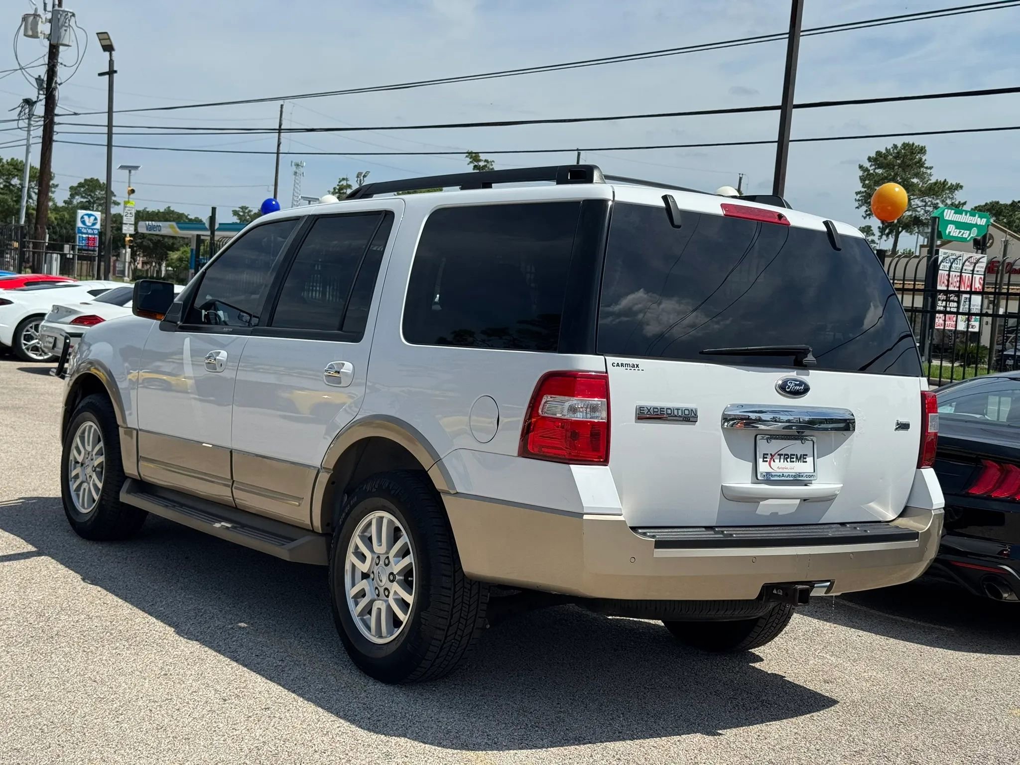 Used 2012 Ford Expedition XLT RWD image 6
