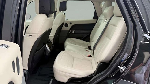 Used 2020 Land Rover Range Rover Sport HSE image 19