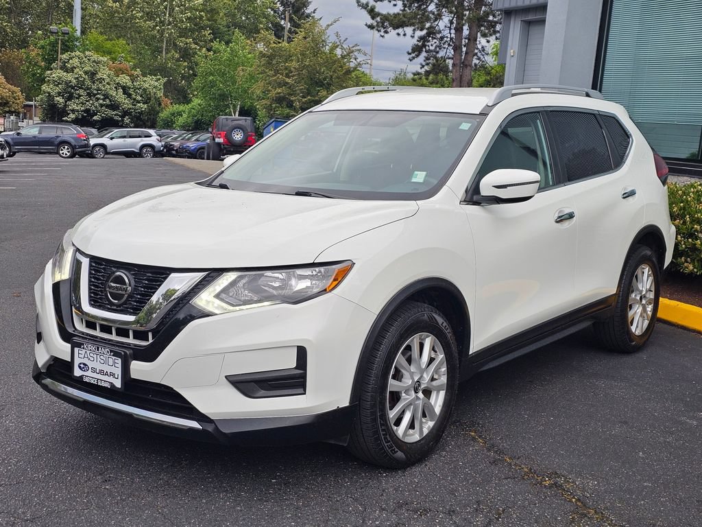 Used 2018 Nissan Rogue SV FWD image 3