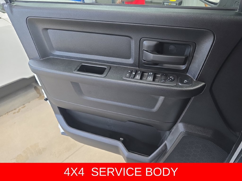 Used 2024 RAM 2500 Tradesman w/ Chrome Appearance Group AWD/4WD image 27