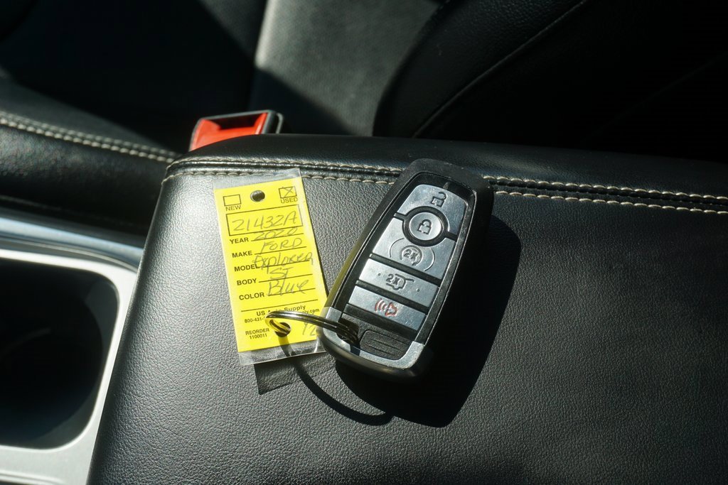 Used 2020 Ford Explorer ST w/ Premium Technology Package image 34