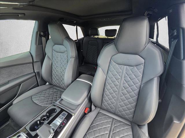 New 2026 Audi SQ8 Premium Plus image 16