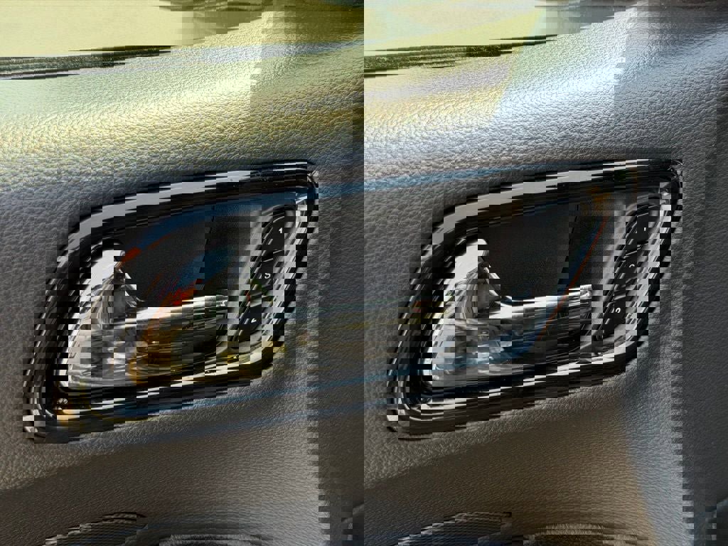 Used 2024 Dodge Durango GT image 32