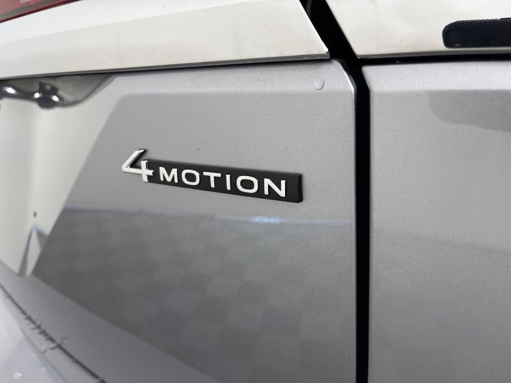 Used 2024 Volkswagen Atlas SE image 4