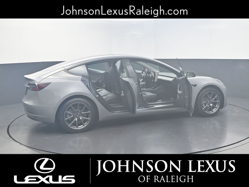 Used 2020 Tesla Model 3 Standard Range Plus image 23