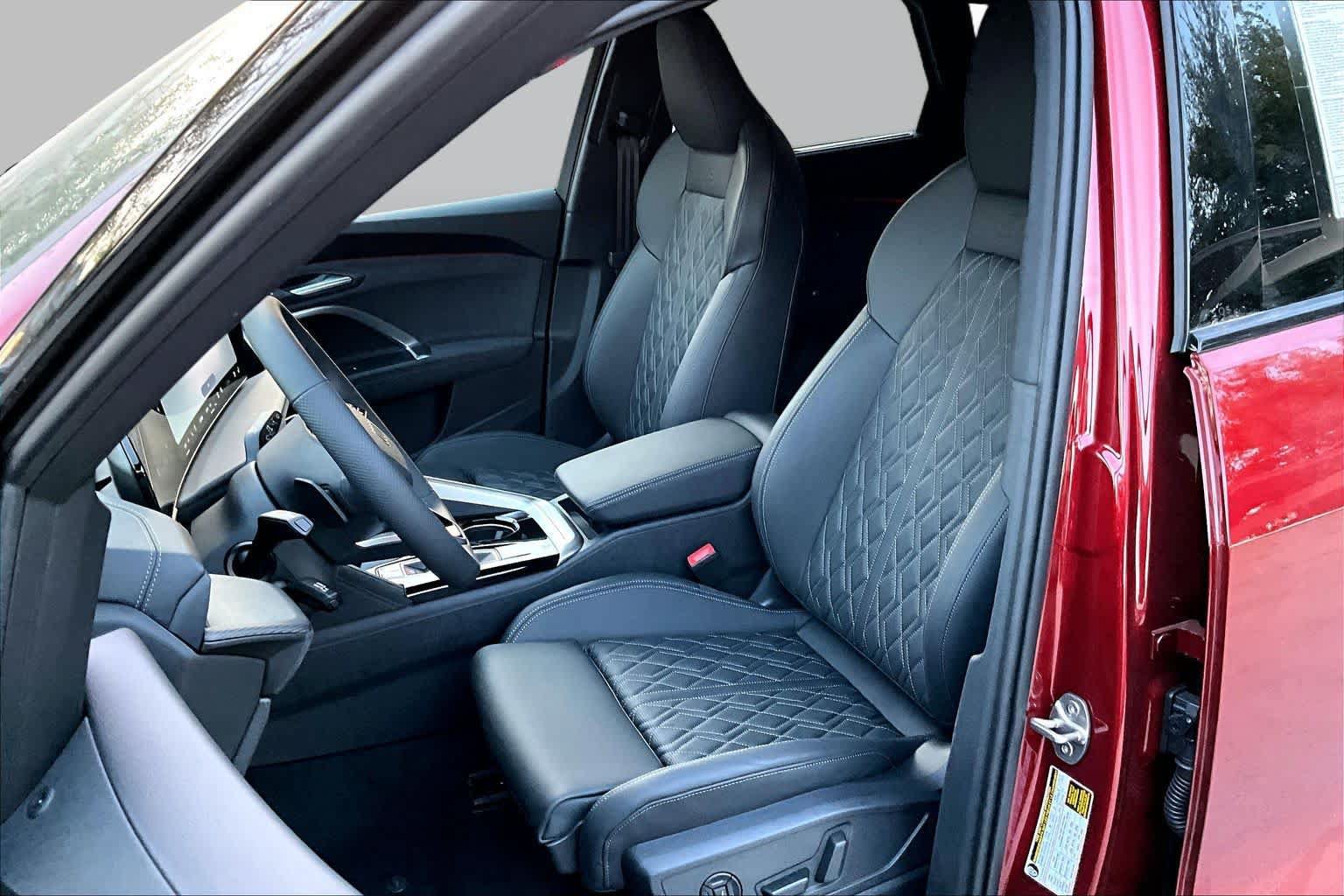 New 2026 Audi SQ5 Prestige AWD/4WD image 9