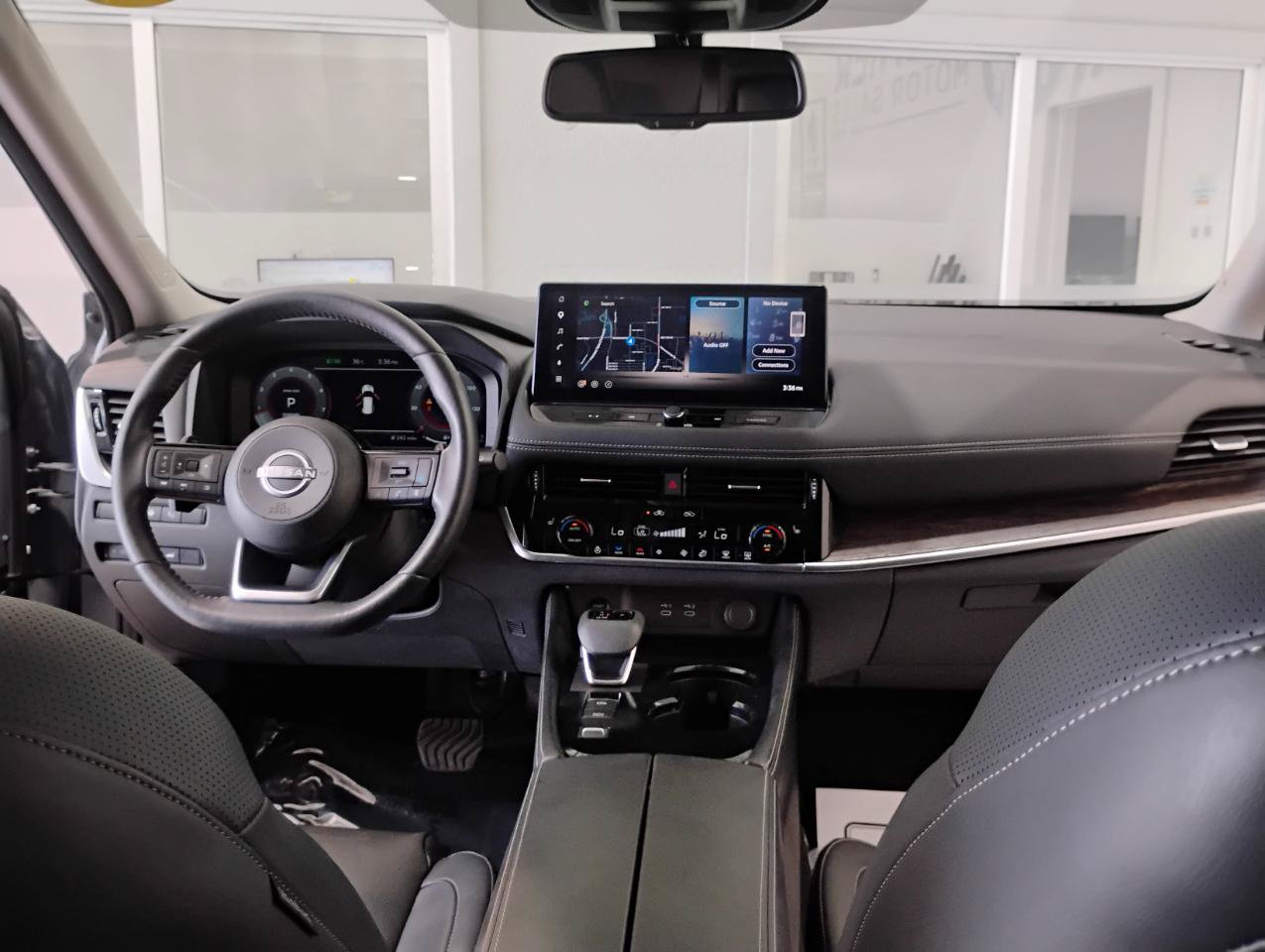 Used 2024 Nissan Rogue Platinum w/ Platinum Premium Package FWD image 72