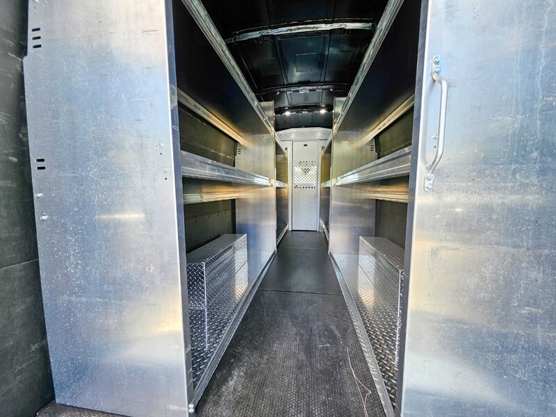 Used 2023 Ford Transit 250 148 High Roof Extended w/ Load Area Protection Package RWD image 7