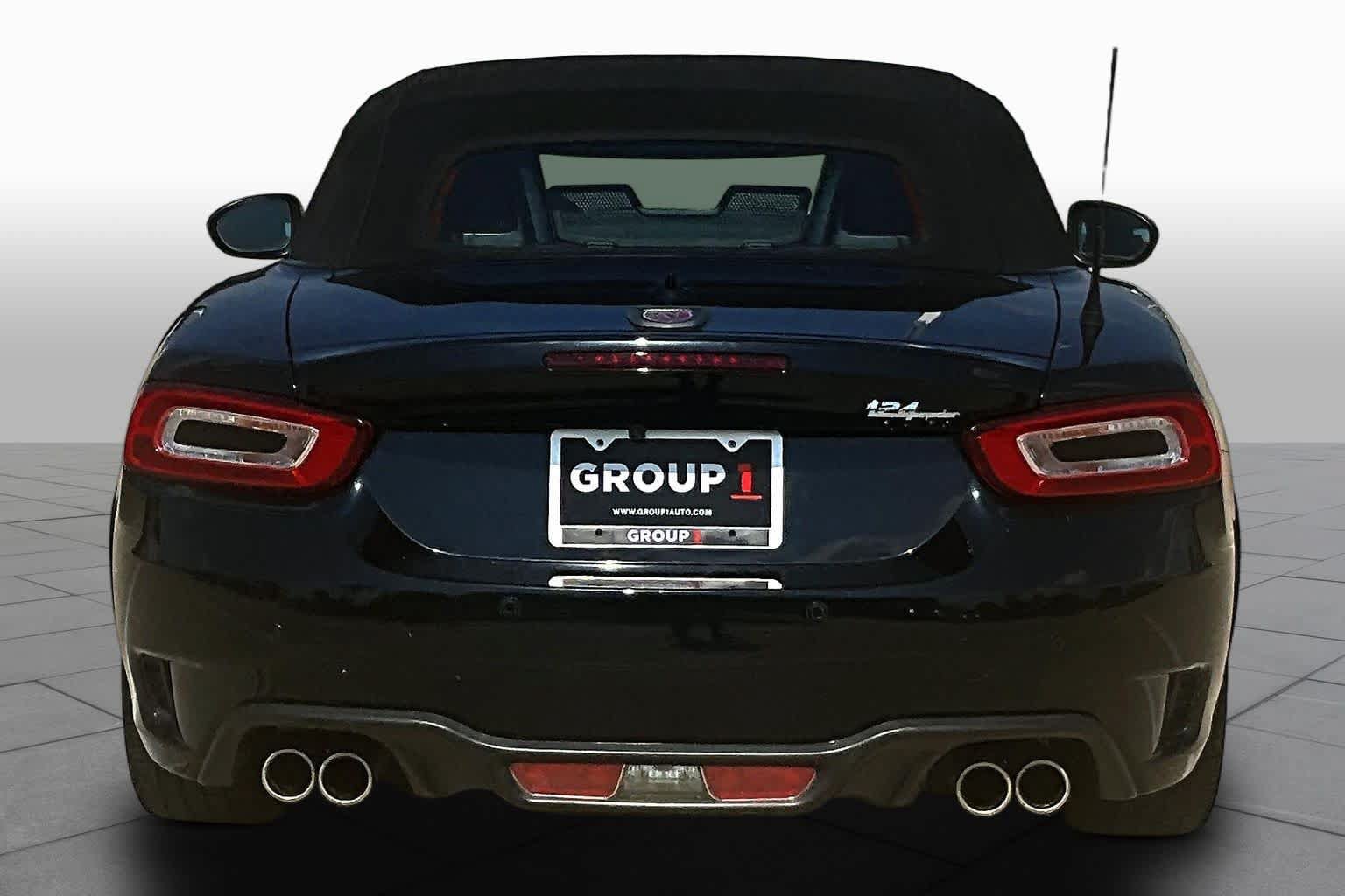 Used 2019 FIAT 124 Spider Abarth w/ Convenience Group RWD image 4