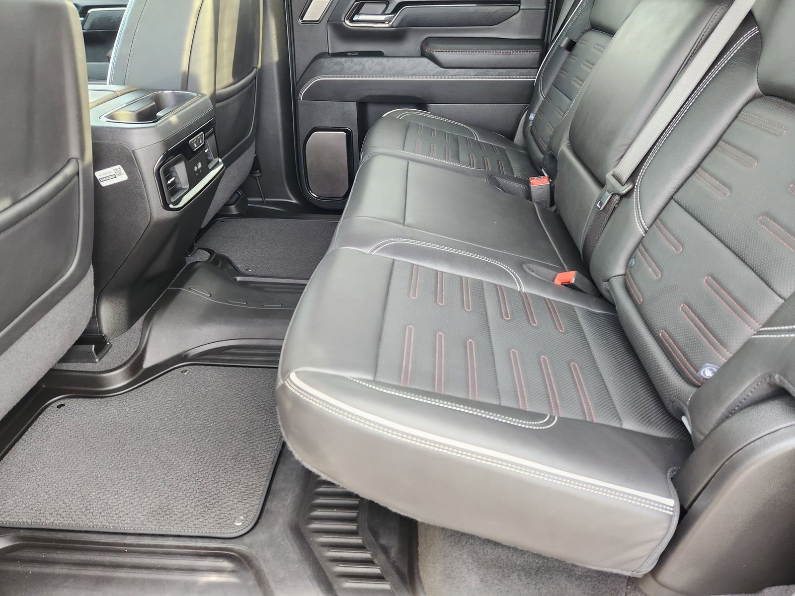 Certified 2024 GMC Sierra 2500 AT4X image 34