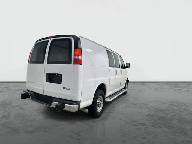 Used 2024 GMC Savana 2500 w/ Driver Convenience Package RWD image 3