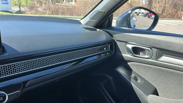 Used 2025 Honda Civic Sport image 19