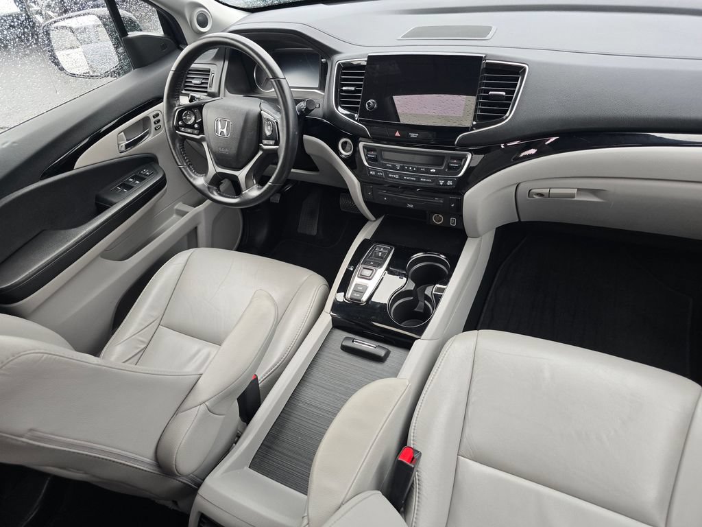 Used 2021 Honda Pilot Touring image 17