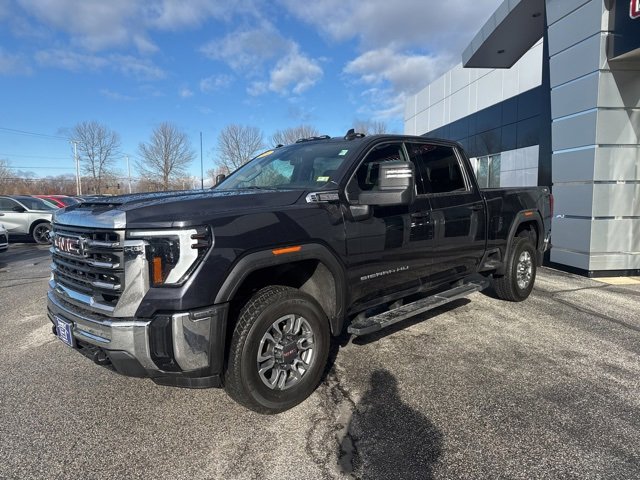 Used 2024 GMC Sierra 2500 SLE w/ SLE Convenience Package image 3