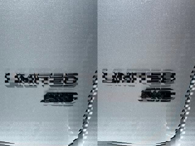 New 2026 Chrysler Pacifica Limited image 30