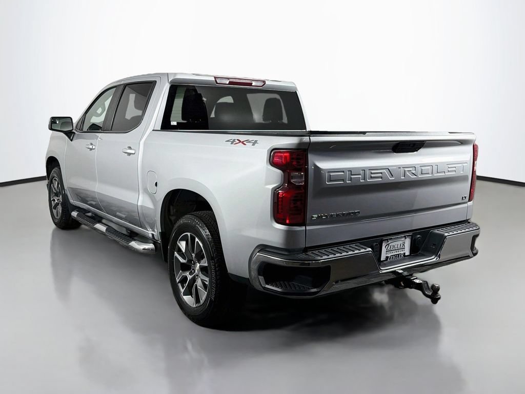Used 2022 Chevrolet Silverado 1500 LT AWD/4WD image 5