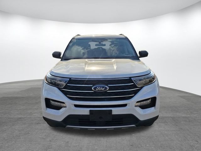 Certified 2023 Ford Explorer XLT w/ Equipment Group 202A image 2