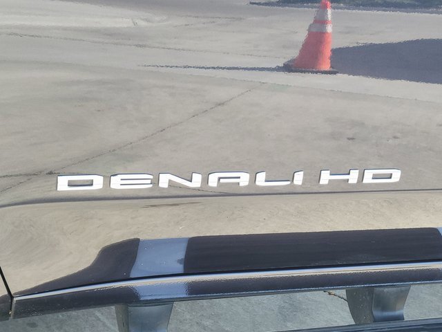 Used 2024 GMC Sierra 3500 Denali w/ Denali Reserve Package image 17