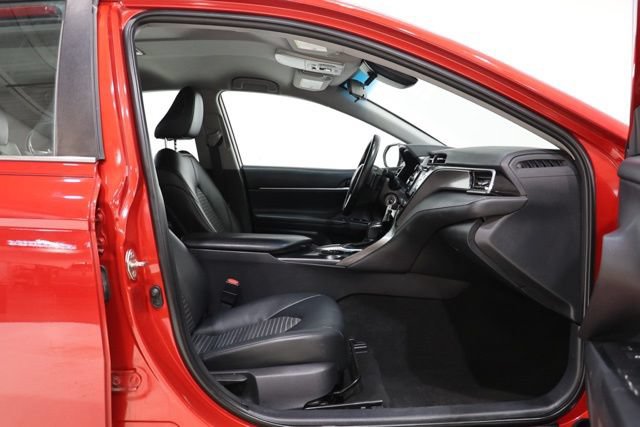 Used 2019 Toyota Camry SE FWD image 31