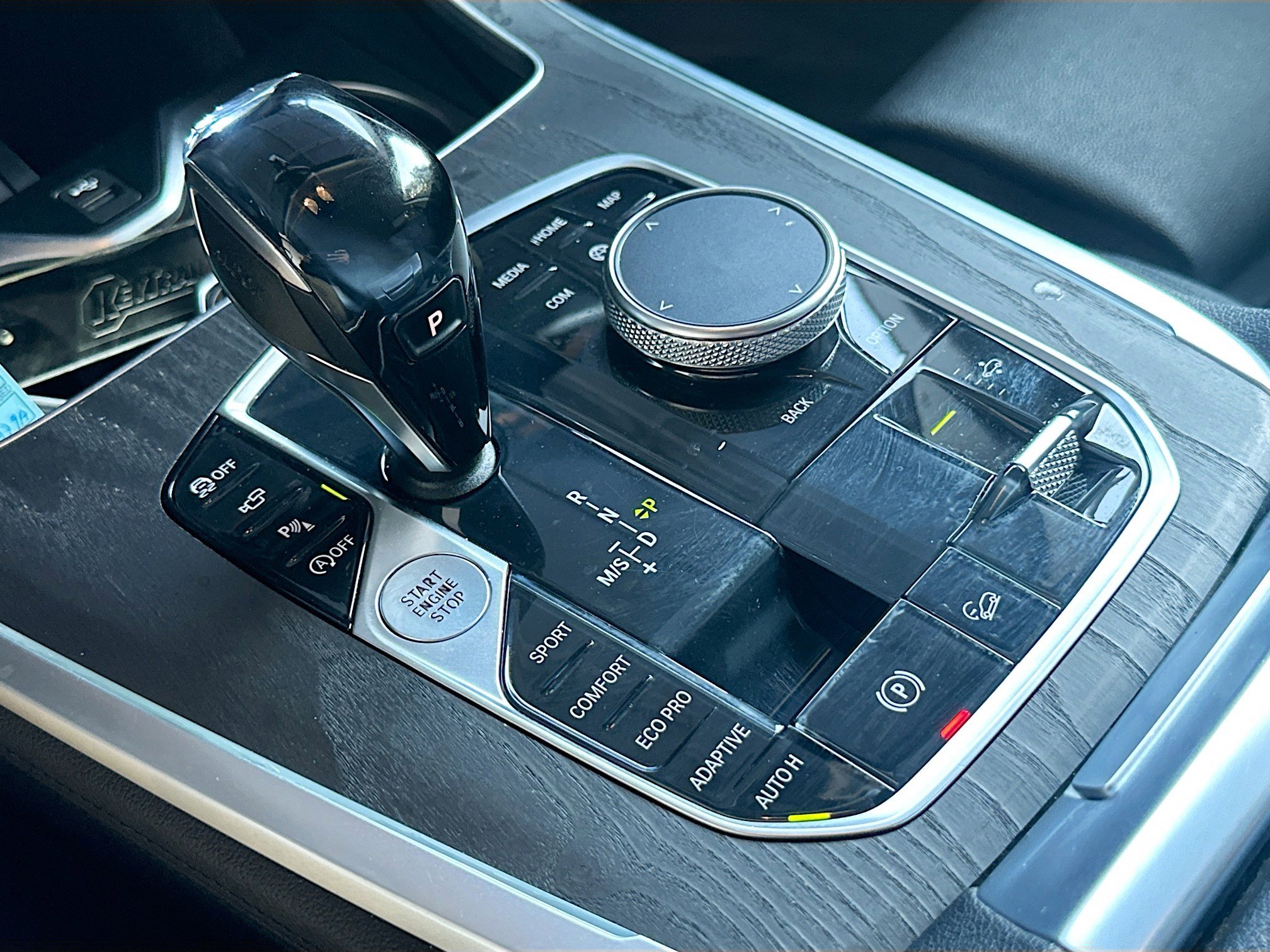 Used 2020 BMW X7 xDrive40i w/ Parking Assistance Package image 17